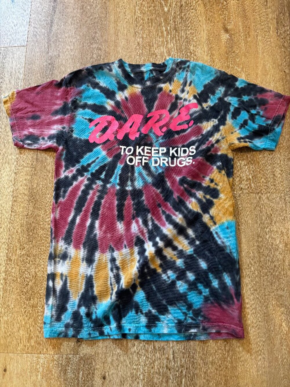 DARE t-shirt Tye Dye 90's Unisex M